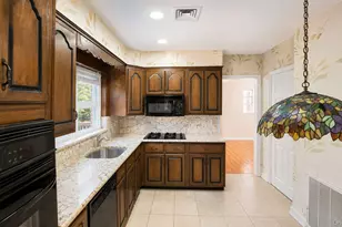 80-17 215th St, Hollis, NY 11427 - Photo 5