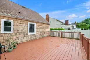 26 Patton Blvd, New Hyde Park, NY 11040 - Photo 19