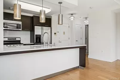 64-05 Yellowstone Boulevard #PH504, Forest Hills, NY 11375 - Photo 11