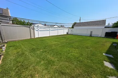 816 Gehrig Avenue, Franklin Square, NY 11010 - Photo 7