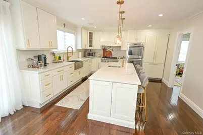 816 Gehrig Avenue, Franklin Square, NY 11010 - Photo 25