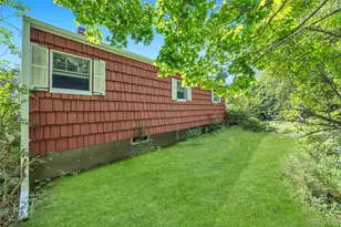 3 Victor Ave, Selden, NY 11784 - Photo 21