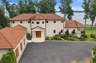 900 W Shore Rd, Mill Neck, NY 11765 - Photo 3