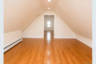 188-06 Soho Drive, Hollis, NY 11423 - Photo 19
