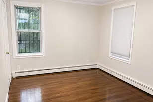 188-06 Soho Dr, Hollis, NY 11423 - Photo 13