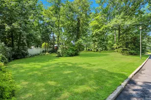 3 Spruce Cir, Farmingville, NY 11738 - Photo 31