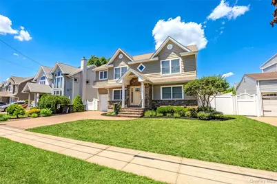1801 Gerald Avenue, East Meadow, NY 11554 - Photo 3