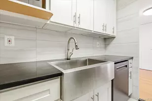 118-18 Union Tpke, Kew Gardens, NY 11415 - Photo 21