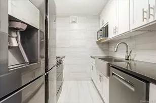 118-18 Union Tpke, Kew Gardens, NY 11415 - Photo 17