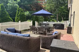 1183 California Rd, Eastchester, NY 10709 - Photo 11