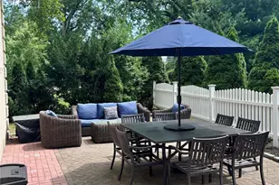 1183 California Rd, Eastchester, NY 10709 - Photo 15