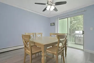 121 Coachlight Square, Montrose, NY 10548 - Photo 7