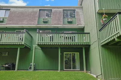 121 Coachlight Square, Montrose, NY 10548 - Photo 21
