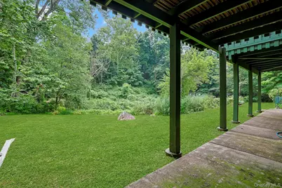 121 Coachlight Square, Montrose, NY 10548 - Photo 19