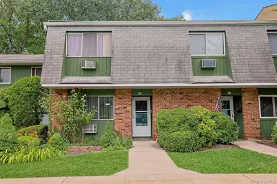 121 Coachlight Square, Montrose, NY 10548 - Photo 1