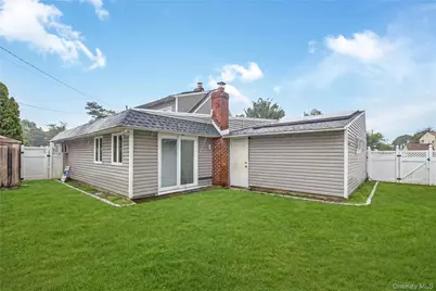 2 Glow Lane, Hicksville, NY 11801 - Photo 29