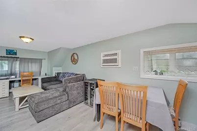 2 Glow Lane, Hicksville, NY 11801 - Photo 19