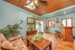 2 Glow Ln, Hicksville, NY 11801 - Photo 13