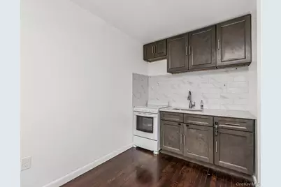 206-208 Balcom Avenue, Bronx, NY 10465 - Photo 11
