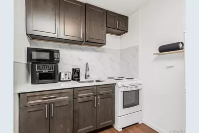 206-208 Balcom Avenue, Bronx, NY 10465 - Photo 3