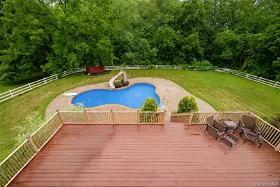 7 Fox Run, Wappingers Falls, NY 12590 - Photo 5