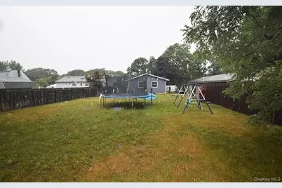 143 Meadowmere Avenue, Mastic, NY 11950 - Photo 17