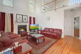 43 Regency Dr, Poughkeepsie, NY 12603 - Photo 9