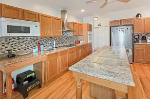 43 Regency Dr, Poughkeepsie, NY 12603 - Photo 5