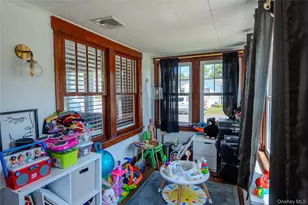 156 Fairview Ave, Bayport, NY 11705 - Photo 13