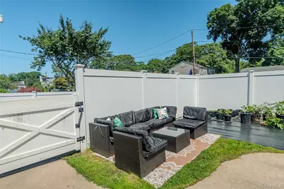 156 Fairview Avenue, Bayport, NY 11705 - Photo 15