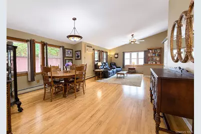 241 Terry Boulevard, Holbrook, NY 11741 - Photo 5