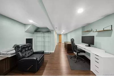 712 Edison Avenue, Bronx, NY 10465 - Photo 25