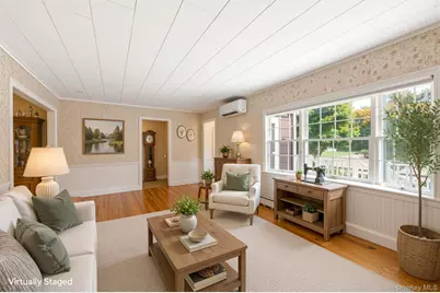 112 Lawrence Avenue, Smithtown, NY 11787 - Photo 3