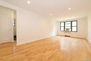 1 Maple Dr, Great Neck, NY 11021 - Photo 9