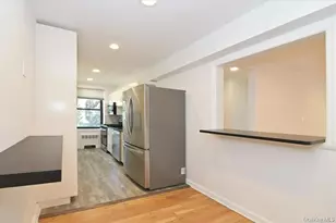 1 Maple Dr, Great Neck, NY 11021 - Photo 5