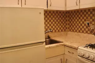 220 E 87th St, New York, NY 10128 - Photo 5