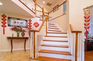 66 Maple St, Roslyn Heights, NY 11577 - Photo 3