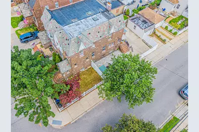 9327 244th Street, Floral Park, NY 11001 - Photo 27