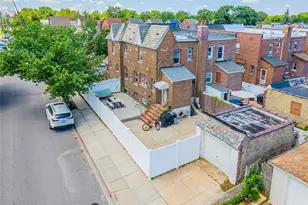 9327 244th St, Floral Park, NY 11001 - Photo 29