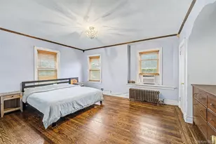 9327 244th St, Floral Park, NY 11001 - Photo 15
