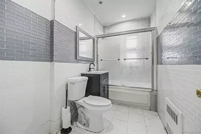 9327 244th Street, Floral Park, NY 11001 - Photo 19
