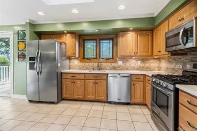 1296 Oak Avenue, West Islip, NY 11795 - Photo 9