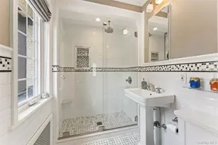 40 Parkview Dr, Bronxville, NY 10708 - Photo 23