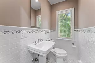 40 Parkview Dr, Bronxville, NY 10708 - Photo 17
