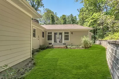 10 Laurel Cove Road, Oyster Bay, NY 11771 - Photo 31