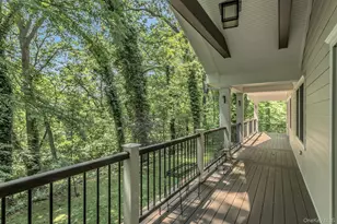 10 Laurel Cove Rd, Oyster Bay, NY 11771 - Photo 33