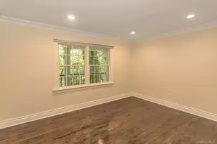 10 Laurel Cove Rd, Oyster Bay, NY 11771 - Photo 21