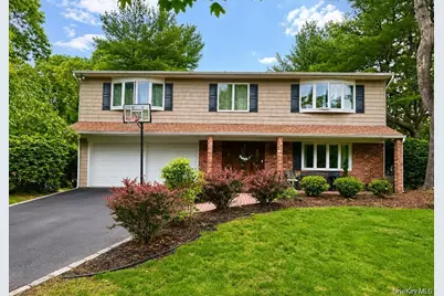 68 Butterfield Drive, Greenlawn, NY 11740 - Photo 3
