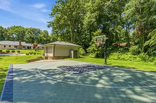 15 Tiber Rd, Oyster Bay, NY 11791 - Photo 39