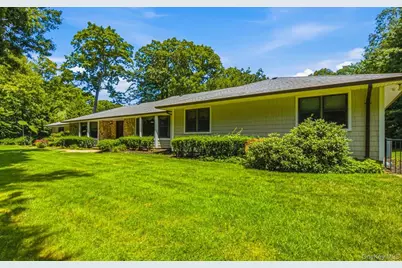 15 Tiber Road, Oyster Bay, NY 11791 - Photo 3